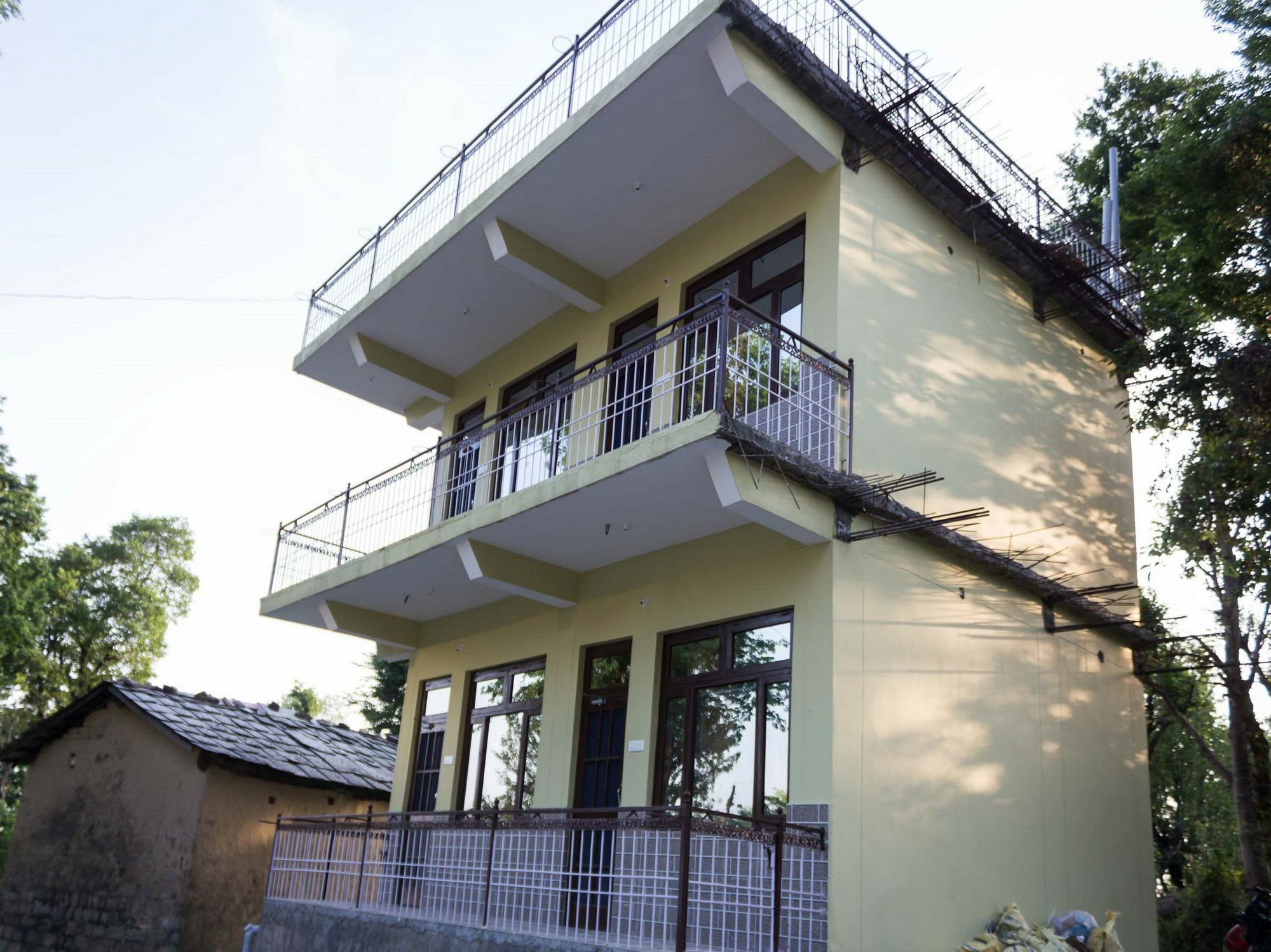 Oyo Home 13409 Cozy Stay Dharamshala Eksteriør billede